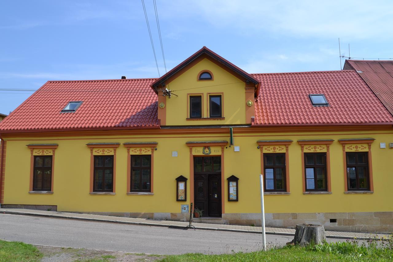 Penzion U Jindry Hotel Železnice Buitenkant foto